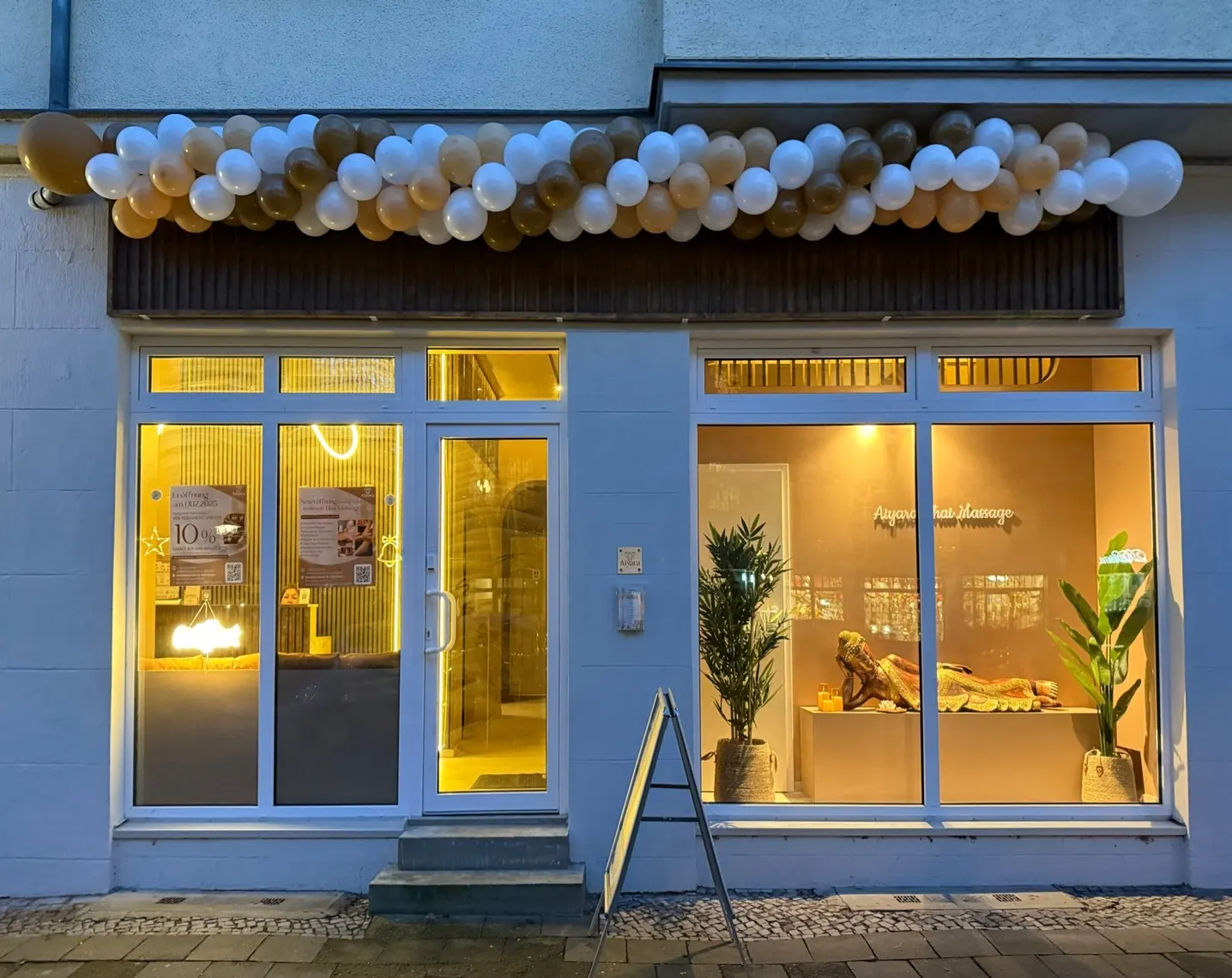 Ladenfront Ossietzkystraße 10